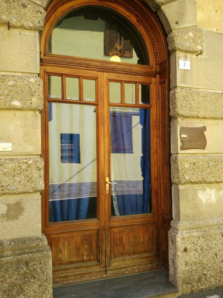 La Corte Del Poeta Hotel Buscate Esterno foto